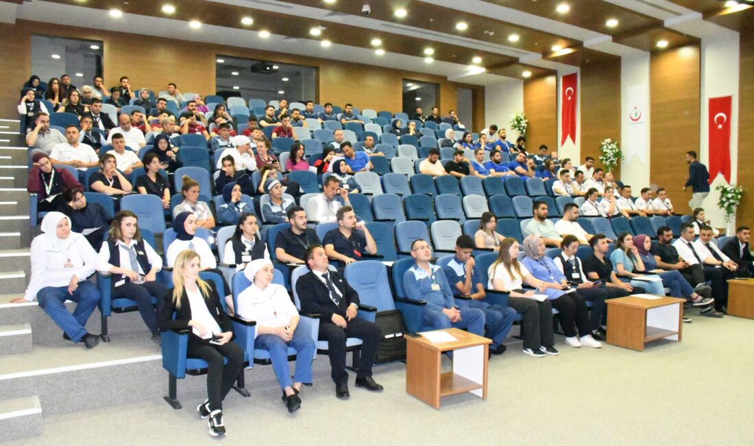 Yozgat Şehir Hastanesi, sağlık personelinin mesleki farkındalığını artırmak amacıyla düzenlediği