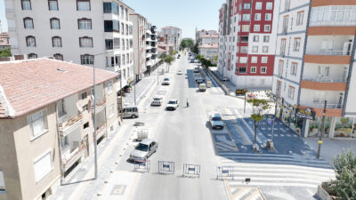 Sorgun Belediye Başkanı Erkut Ekinci, Eski Yozgat Yolu’nda yürütülen kaldırım