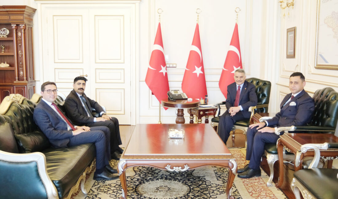 Yozgat Cumhuriyet Başsavcısı Enes Serdar Aydoğan, beraberinde Adalet Komisyonu Başkanı