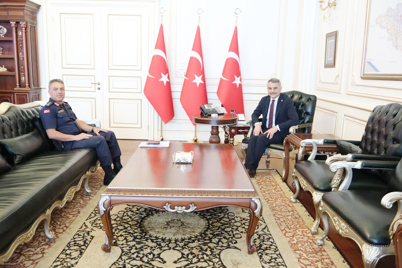 Yozgat İl Jandarma Komutanı Kıdemli Albay Cezmi Yalınkılıç, Yozgat Valisi