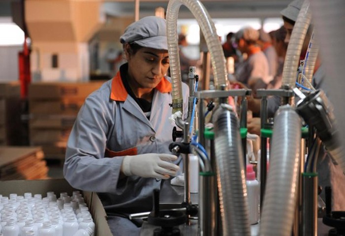 Kamuda çalışan yaklaşık 600 bin işçiyi kapsayan toplu iş sözleşmesi