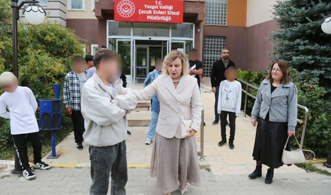 Yozgat Valisi Mehmet Ali Özkan’ın eşi Arzu Özkan, Bozok Çocuk