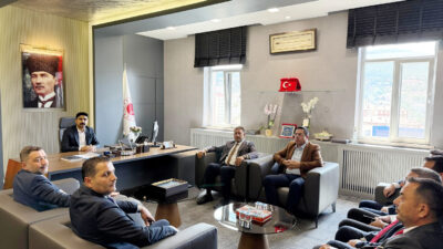 Milliyetçi Hareket Partisi (MHP) Yozgat Milletvekili İbrahim Ethem Sedef, beraberinde