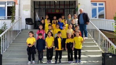 Yozgat Şehir Abdullah Bozkurt İlkokulu’nda 1. sınıf öğrencileri, İlköğretim Haftası