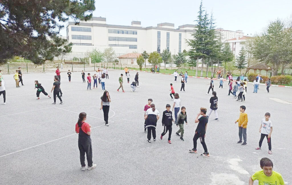 Bazı devlet okullarında kayıt için velilerden belirli miktarlarda bağış talep