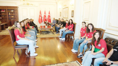 Yozgat Valisi Mehmet Ali Özkan, Kadınlar Hentbol 1. Ligi’nde Yozgat’ı