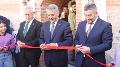 Tarihi Çifte Hamam, "Yanan Hamam" olarak bilinen adıyla küllerinden yeniden