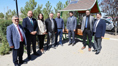 Yozgat Bozok Üniversitesi Boğazlıyan Meslek Yüksekokulu öğrencileri artık telefonlarını güneş