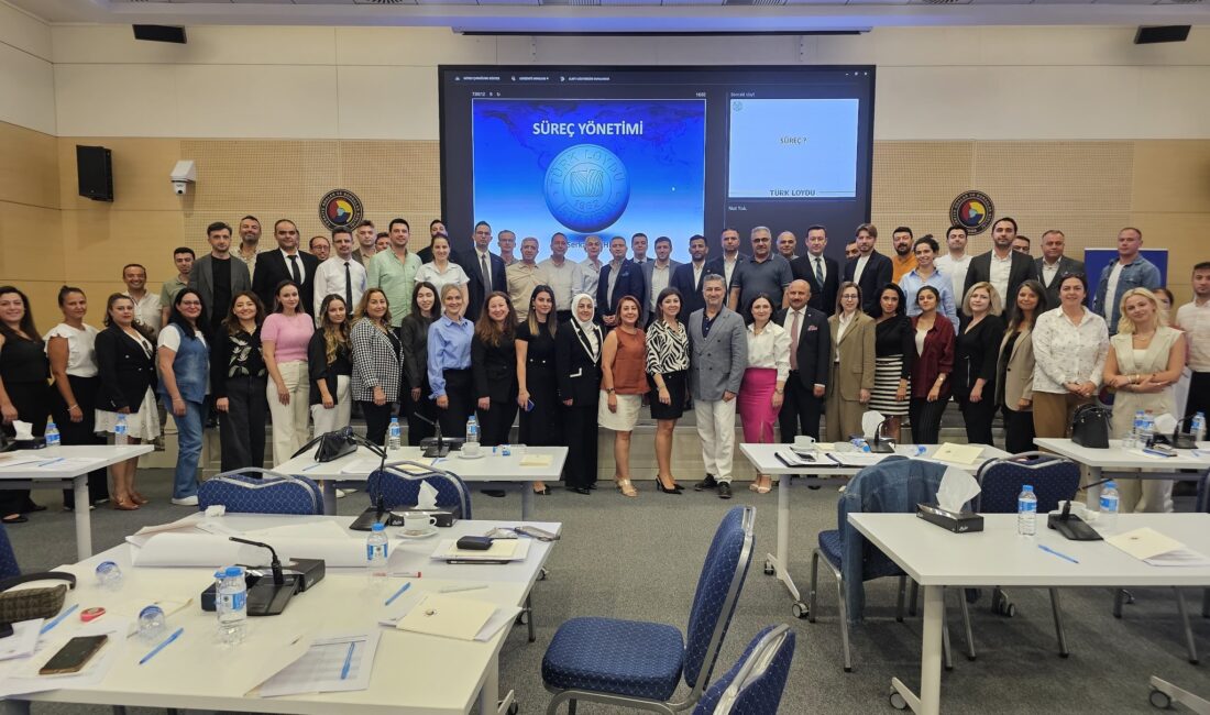 Yozgat Ticaret Borsası personelleri, Türkiye Odalar ve Borsalar Birliği (TOBB)