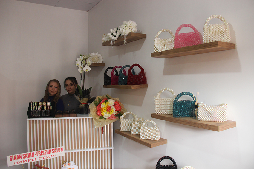 Yozgat’ta genç kadın girişimcilerin el emeğiyle hazırladığı ürünlerin yer aldığı