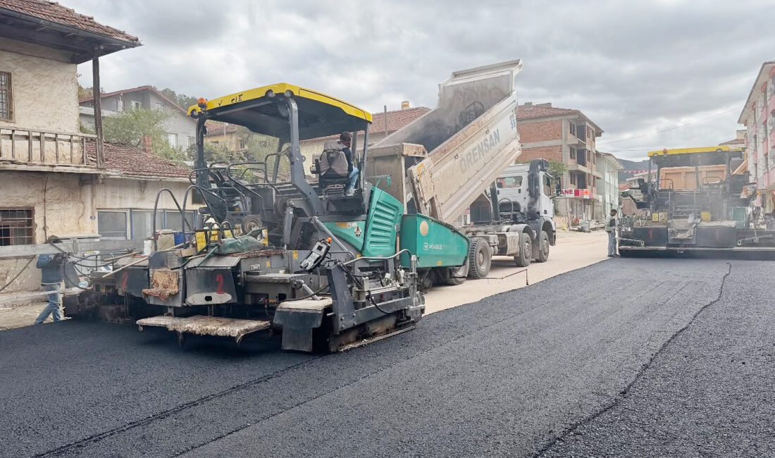 Aydıncık Belediyesi, ilçede yürütülen altyapı ve üstyapı çalışmalarına hız kesmeden