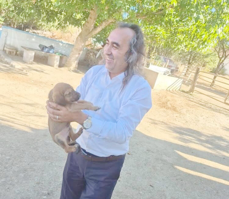 Gelecek Partisi Yozgat İl Başkanı Ömer Aydoğmuş, 4 Ekim Hayvanları