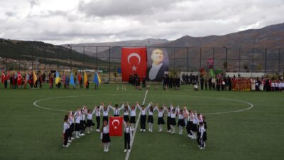 Yozgat’ın merkezinde olduğu gibi ilçe genelinde de 29 Ekim Cumhuriyet