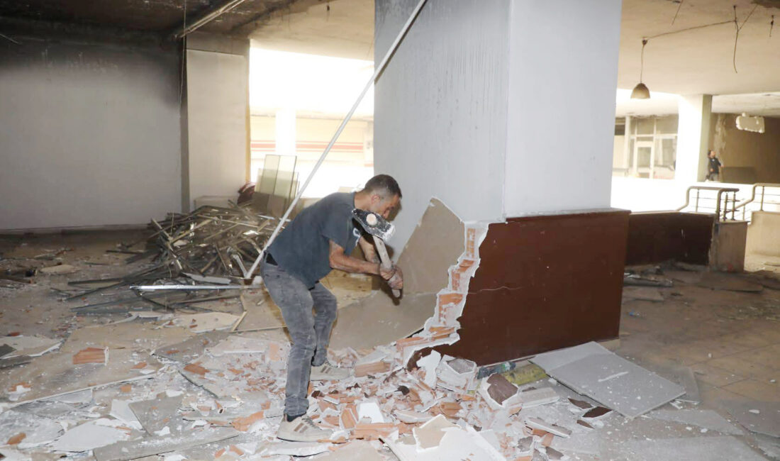 Yozgat Belediyesi, kentte kaçak ve usulsüz yapılaşmaya karşı mücadelesini sürdürüyor.