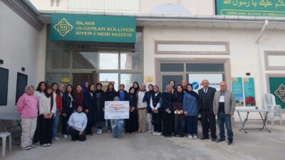 Yozgat Ayşe Ilıcak Kız Anadolu İmam Hatip Lisesi öğretmen ve