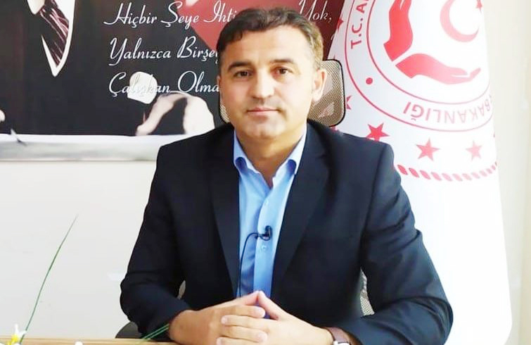 2009 yılında yayımladığı “21. Yüzyılda Anne Baba Olmak” adlı kitabıyla