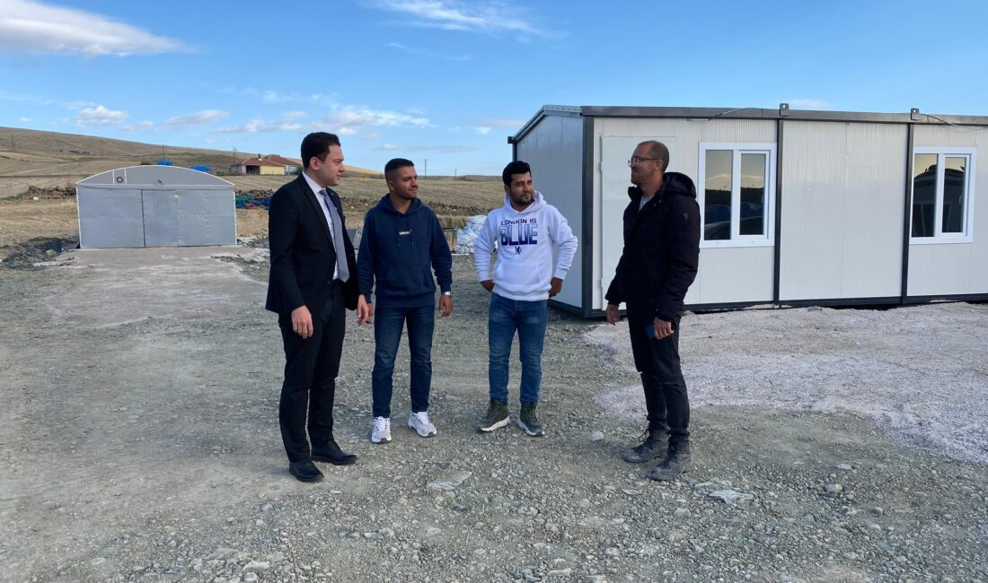 Saraykent Kaymakamı Mete Öztürk, Karşıyaka Mahallesi’nde yapımı devam eden 2.