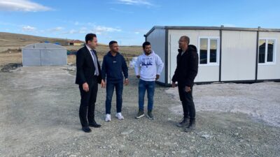 Saraykent Kaymakamı Mete Öztürk, Karşıyaka Mahallesi’nde yapımı devam eden 2.