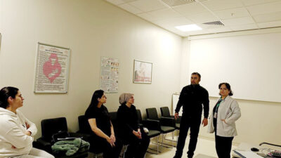 Yozgat Şehir Hastanesi bünyesinde hizmet veren Gebe Okulu, anne adaylarına