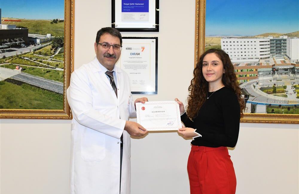 Yozgat Şehir Hastanesi’nde görev yapan hekimler, mesleki bilgi birikimleri ve