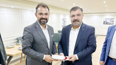 Sağlık-Sen Yozgat Şube Başkanı Gökhan Eroğlu, sendika üyelerinin katılımıyla gerçekleştirilen