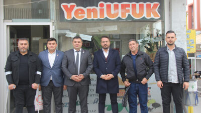 Yozgat Şehit Aileleri ve Gaziler Derneği Başkanı Gökay Açıkgöz, beraberinde