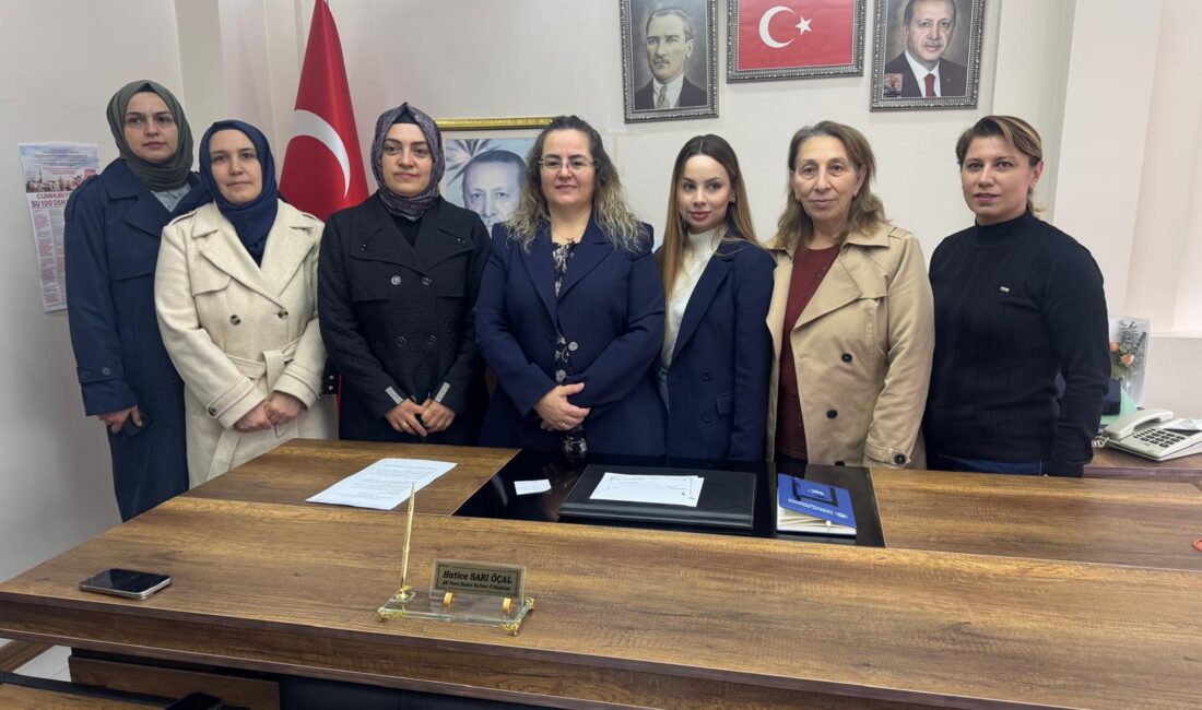 AK Parti Kadın Kolları İl Başkanı Hatice Sarı Öcal, 25