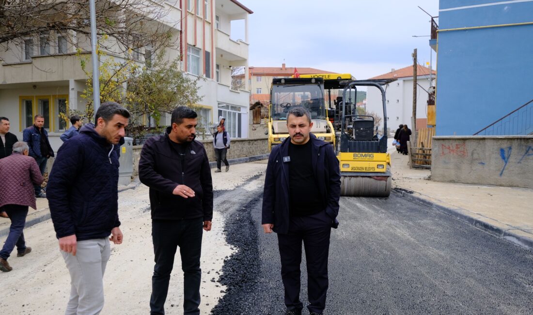 Akdağmadeni Belediyesi, ilçe genelinde yürüttüğü yenileme ve dönüşüm çalışmalarını sürdürüyor.
