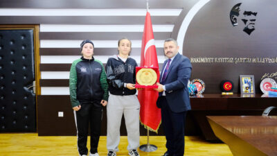 Akdağmadeni Belediyesi Spor Kulübü’nün milli sporcusu Rabia Karadaş, elde ettiği