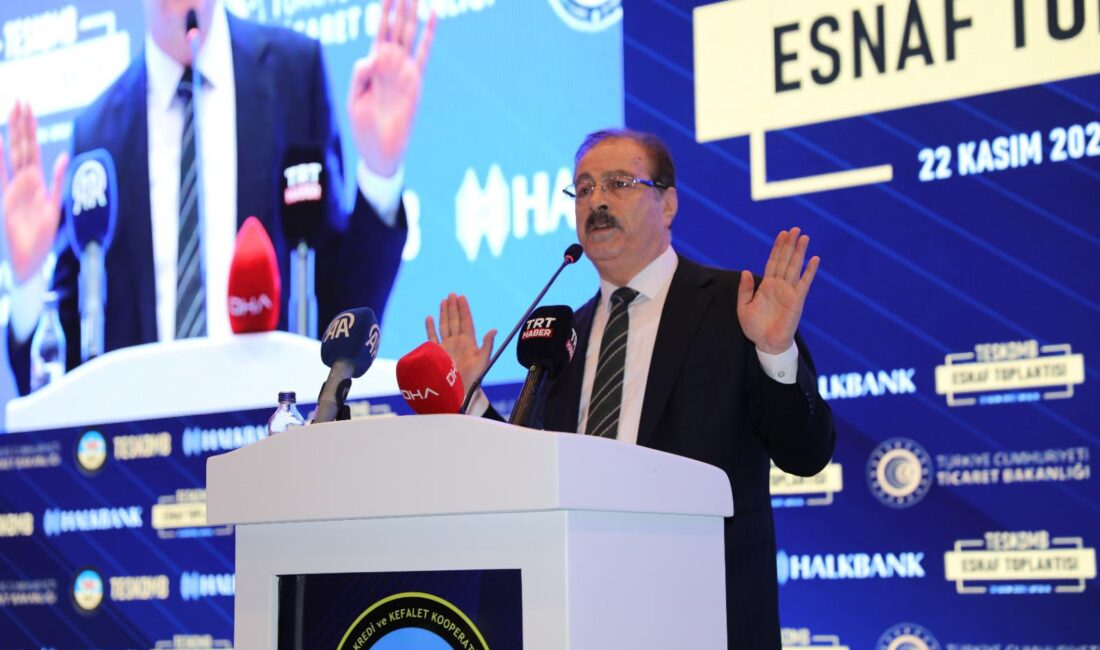 Türkiye Esnaf ve Sanatkârları Konfederasyonu (TESKOMB) tarafından Antalya’da düzenlenen Başkanlar