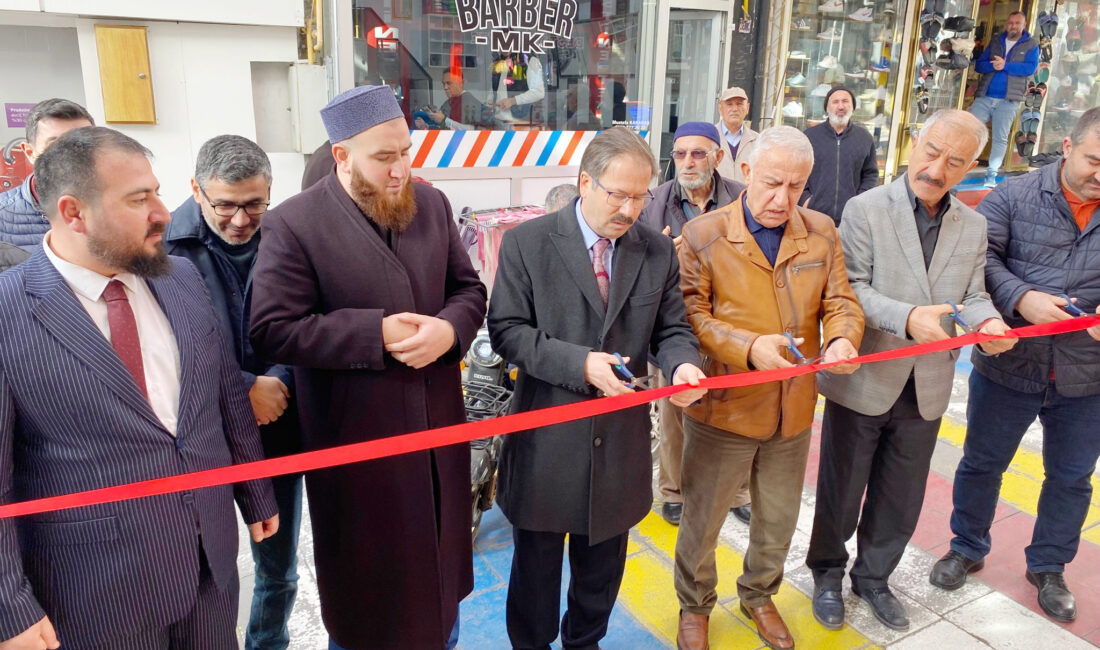 Yozgat’ın yöresel mutfak kültürünün önemli lezzetlerinden tandır kebabını yıllardır ustalıkla