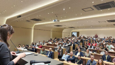 Yurt içinden ve yurt dışından öğretmen ile akademisyenlerin katılımıyla düzenlenen