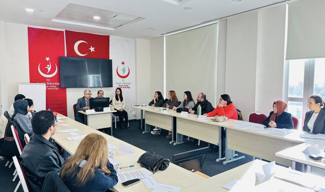 Yozgat İl Sağlık Müdürlüğü tarafından, sağlık profesyonellerinin tütün bağımlılığıyla mücadele