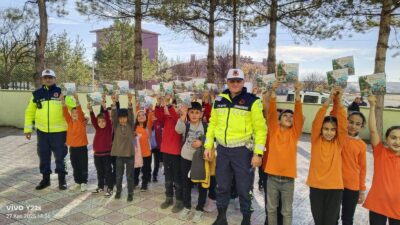 Yozgat İl Jandarma Komutanlığı Trafik Timleri, il genelinde öğrenim gören