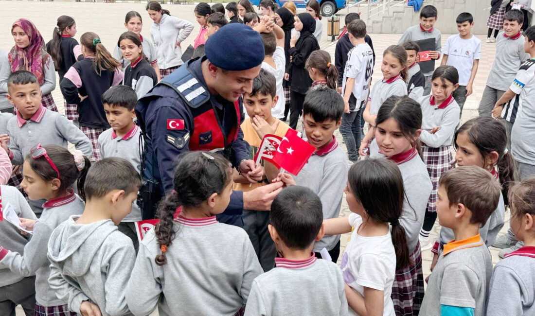 Saraykent İlçe Jandarma Komutanlığı ekipleri, Dedefakılı İlkokulu ile Çiçekli İlk