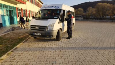 Kadışehri İlçe Jandarma Komutanlığı Asayiş Timleri, ilçedeki ilk ve ortaokullarda