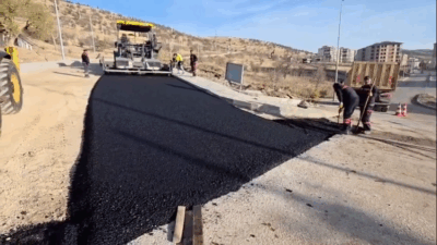 Yozgat Belediye Başkanı Kazım Arslan, ilde yürüttüğü yol yapım çalışmaları