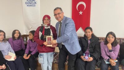 Yozgat Ayşe Ilıcak İmam Hatip Ortaokulu 5. sınıf öğrencileri, Şermin