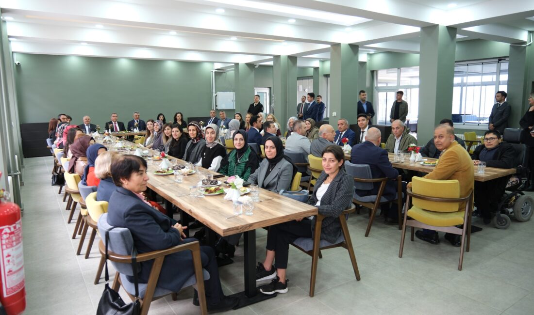 Yozgat Valisi Mehmet Ali Özkan, 24 Kasım Öğretmenler Günü dolayısıyla