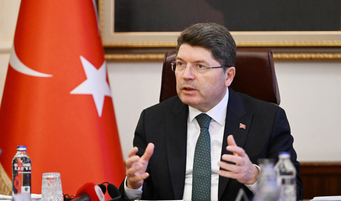Adalet Bakanı Yılmaz Tunç, bakanlık bünyesine alınacak 20 bin personelle