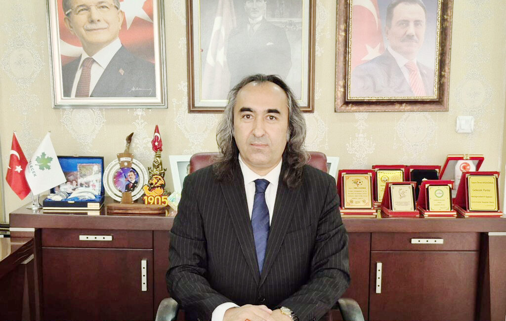 Gelecek Partisi Yozgat İl Başkanı Ömer Aydoğmuş, Suriye sınırında Türk