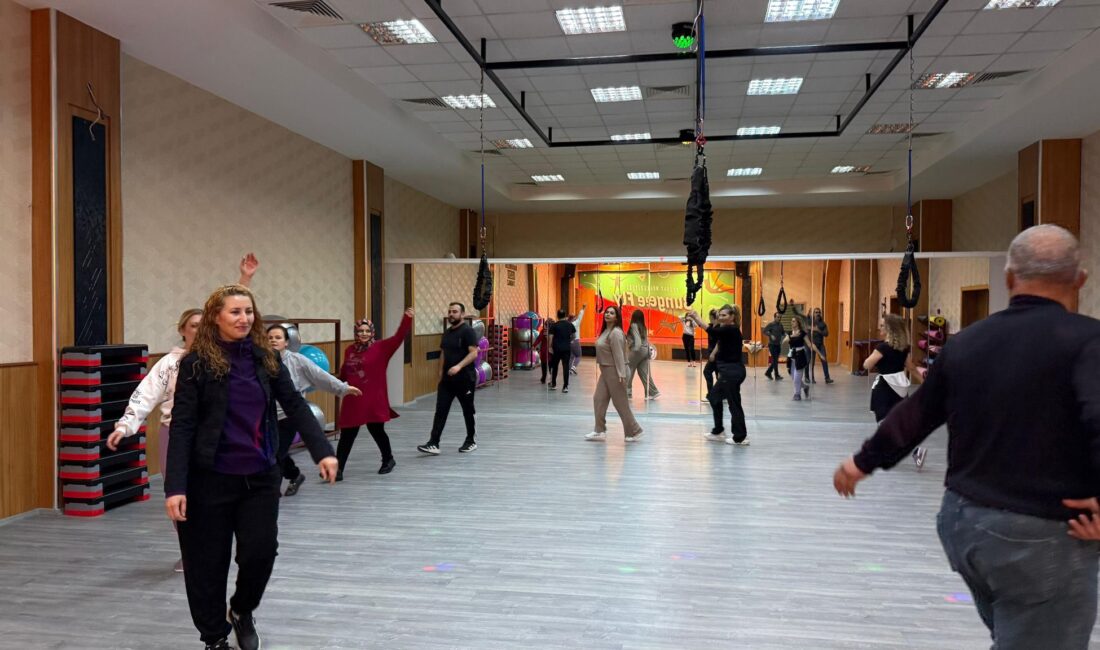 Yozgat Belediyesi bünyesinde kurulan Halk Dansları Ekibi, çalışmalarına başladı.