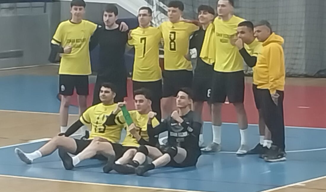 Yozgat Lisesi Futsal Futbol Takımı, okullar arası düzenlenen turnuvada ortaya