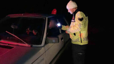 Akdağmadeni İlçe Jandarma Komutanlığı Trafik Jandarması ekipleri tarafından gerçekleştirilen denetimlerde,