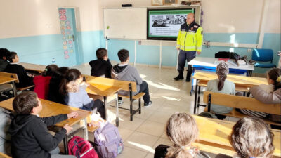 Aydıncık İlçe Jandarma Komutanlığı Trafik Jandarması ekipleri, ilçede ilk ve