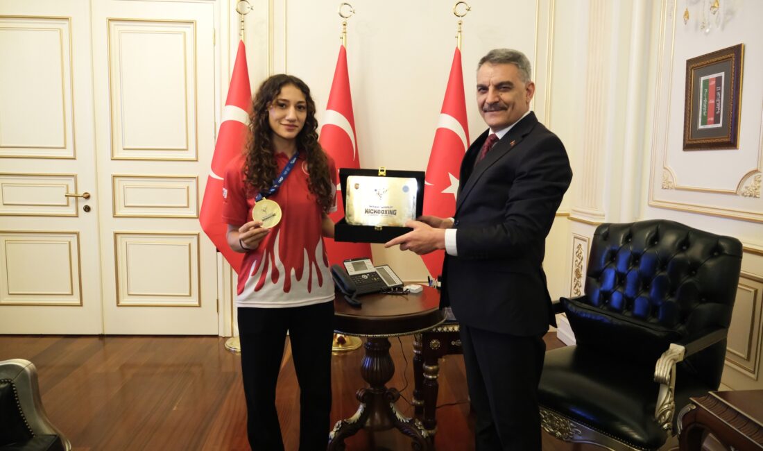 Yozgat Valisi Mehmet Ali Özkan, Abu Dabi’de düzenlenen Dünya Büyükler