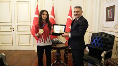 Yozgat Valisi Mehmet Ali Özkan, Abu Dabi’de düzenlenen Dünya Büyükler