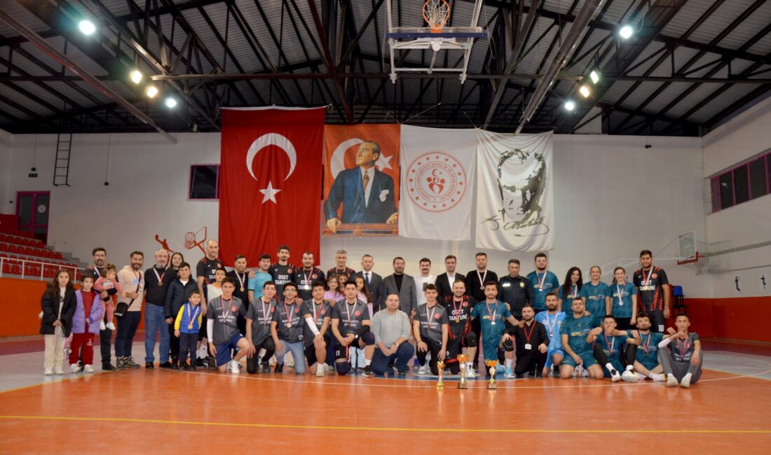 Sarıkaya Kaymakamlığı ile Gençlik ve Spor İlçe Müdürlüğü koordinesinde düzenlenen