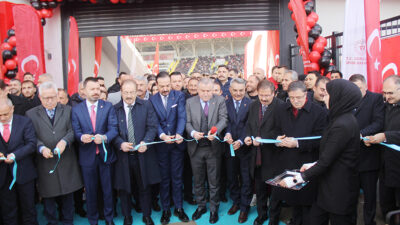 Yozgat’ta uzun süredir yapımı tamamlanması beklenen Yozgat Şehir Stadyumu, düzenlenen