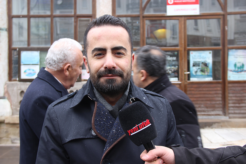 Türkiye Gençlik Vakfı (TÜGVA) Yozgat Şube Başkanı Ubeydullah Şahan, beraberindeki